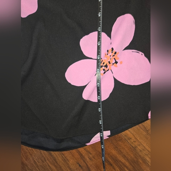 Kate Spade Grand Flora Pink/Black Ruffle XS Top - Picture 9 of 11